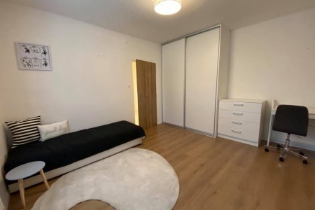 Na prenájom novo zariadený 3 izbový byt - 120801862_385963939458849_2627529694199269161_n_16fd7efefe155e37e1202fcc956a0860