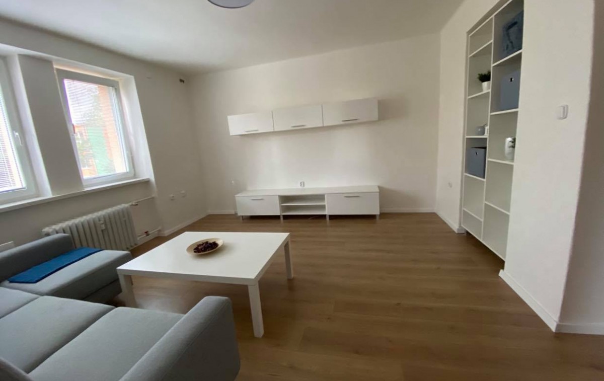 Na prenájom novo zariadený 3 izbový byt