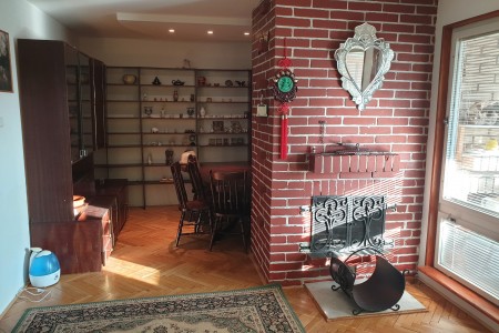 Na prenájom RD v lukratívnej lokalite centra mesta Levice - 20191006_164312_39964fc052eb1f979882b7169c95f356