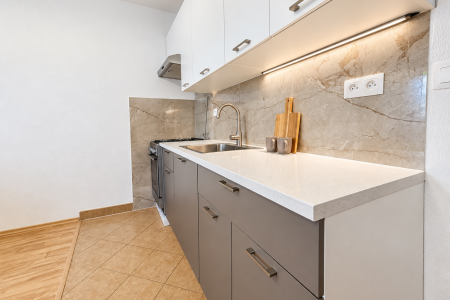 Na prenájom moderná, útulná dvojgarsónka po kompletnej rekonštrukcii - 2_3ba897292517c185f4d9f694d5a4b2fc