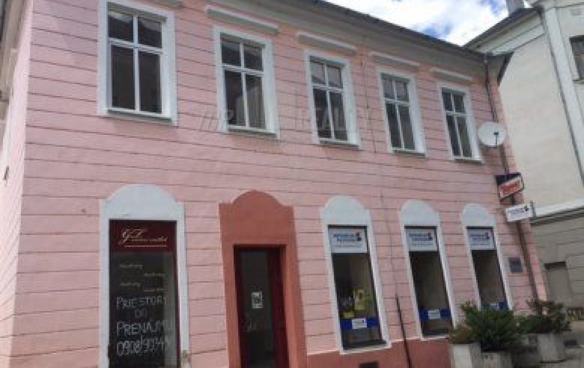 Na prenájom kancelársky priestor v centre mesta