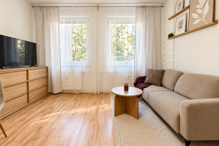 Na prenájom moderná, útulná dvojgarsónka po kompletnej rekonštrukcii - 6_8bb738cb3a5c8b091a114e6204b83501