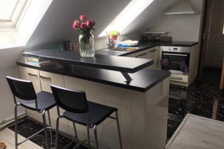 Na predaj RD vhodný na podnikateľské účely s veľkou garážou, nadstavaným podkrovným bytom - 71525588_653872311685995_5964839774547083264_n_e4212bb47fcc2793ae0498970b0fe14b