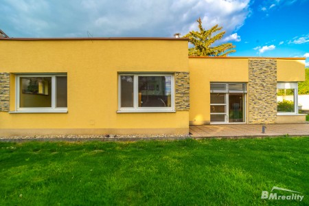 Exkluzívny rodinný dom v centre mesta - BM-REALITY-08_f2e832312e5d14b208c1f8b1135dde19