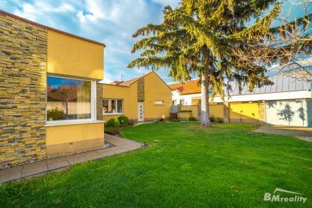 Exkluzívny rodinný dom v centre mesta - BM-REALITY-11_2655c3ca76eee8297ae863ba63e392dd