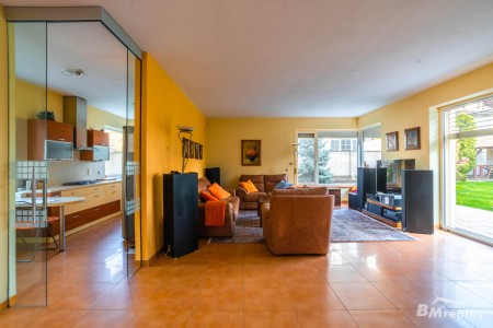 Exkluzívny rodinný dom v centre mesta - BM-REALITY-22_64fde56af31a12dd21e2d8d612829459