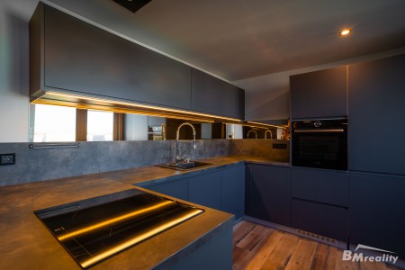 Moderný, luxusný, veľký 2 izbový byt bez ďalších investícií v Leviciach - BYT-Zdenka_nejedleYho_28-13_c553ce24c5854d56c587006d9f0527e3