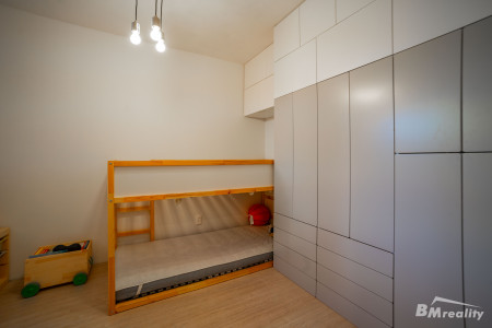 Na prenájom zariadený 3 izbový byt so záhradou - BYTOVYY_DOM-STUPAVA-03_ec95430585472eff382113c03fa2aeb9