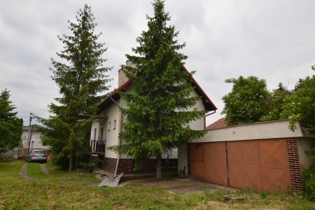 Rodinný dom v Kalinčiakove s pekným pozemkom - DSC_0140_89a2f66d9e067ca459d9ce6c10ac0b2a