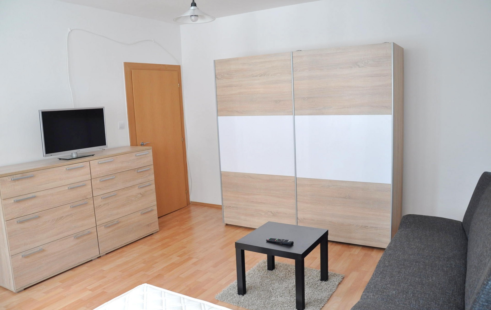 Na prenájom 1 izbový byt po rekonštrukcii, Levice