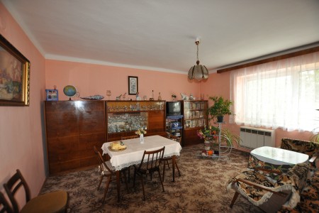 Na predaj rodinný dom s veľkým pozemkom  - DSC_0424_8f7feff3c53affd59ce075ad84916840