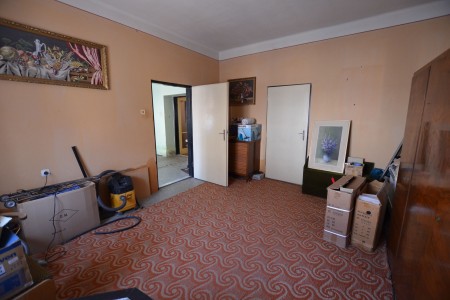 Na predaj rodinný dom vhodný aj na podnikateľské účely v centre mesta Levice - DSC_0493_f9f64526da8f66ab22345a73e73f552b