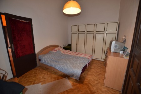 Na predaj rodinný dom vhodný aj na podnikateľské účely v centre mesta Levice - DSC_0504_56067e4474e614a441c3244a11ed665f