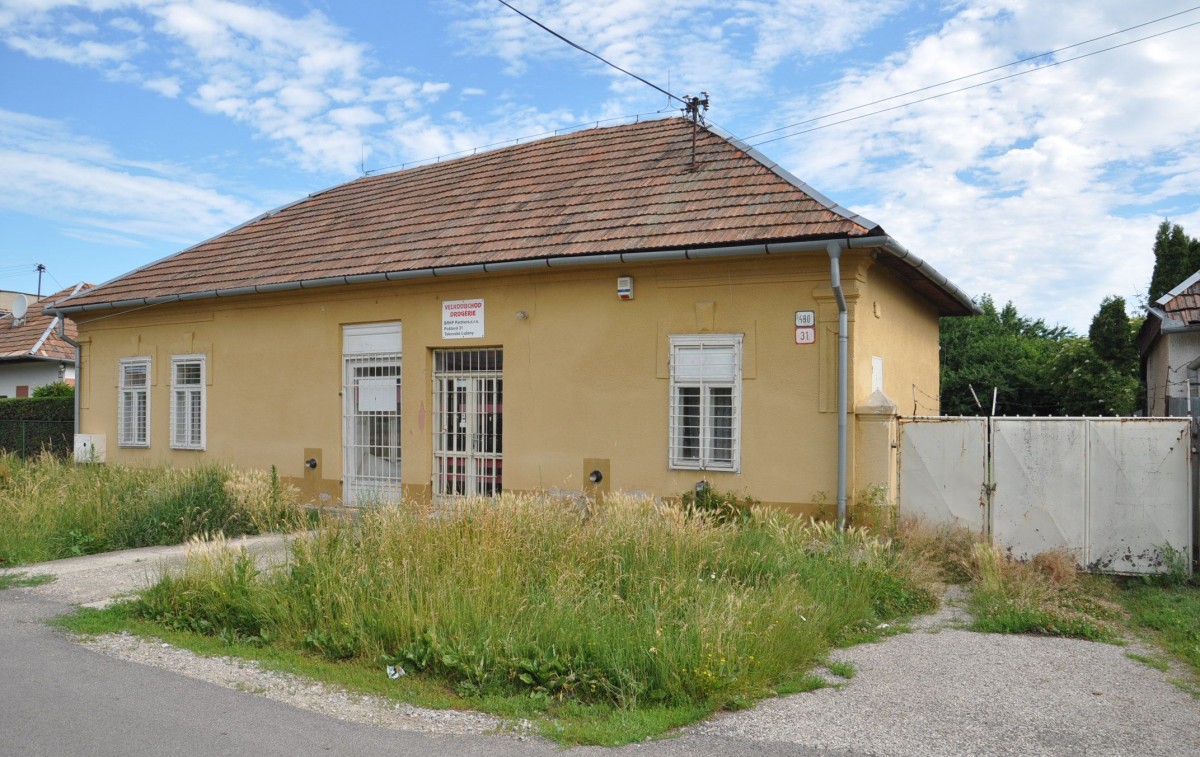 Podnikateľský objekt - Tekovské Lužany