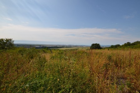 Na predaj pozemok s výhľadom na mesto - DSC_1093_2_b9857e548a1e20420ef5d5fe166433a1