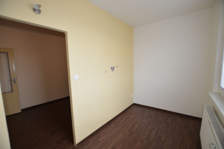 2 izbový byt prerobený na 3 izbový v blízkosti centra mesta - DSC_1325_7f71db22e74639c732a2b46efdd6279c