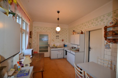 Na predaj rodinný dom v Želiezovciach  - DSC_2220_1008c6da31497de311bf3d0a85f2b1c7