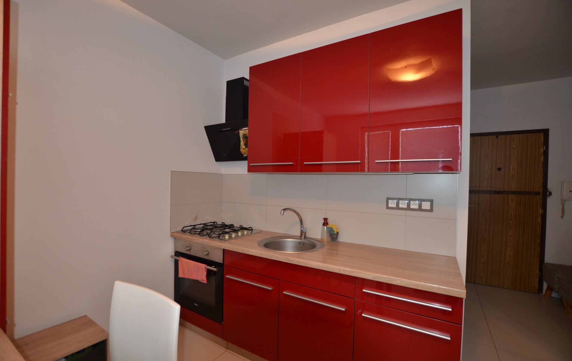 Na prenájom krásny 1 izbový byt s balkónom