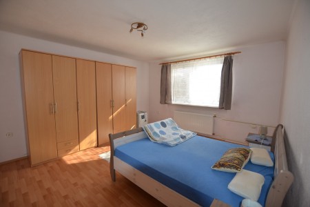 Na predaj dvojgeneračný rodinný dom na Lipníku - DSC_2544_80f6e7391fcef91d87c08f3c23e0be1a