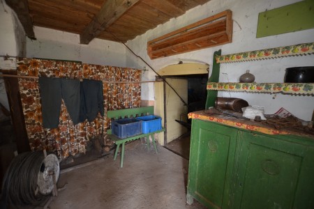  Na predaj viničný pozemok s chatkou, obec Žemberovce - DSC_2567_53691d5ccb94789db0806e6fb233cb85