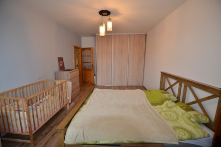 Na predaj 2 izbový byt s balkónom v lukratívnej časti mesta - DSC_2853_8ad8bbff3ec91bc7aeee914dbf5fa4ef