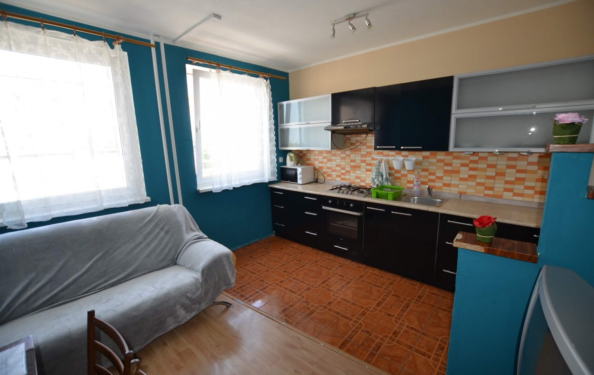 Na prenájom 3 izbový zariadený byt s lodžiou