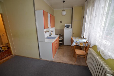 Na predaj 2 izbový byt s balkónom v dobrej lokalite - DSC_2958_f557ebb5fc2fde5ec7f0d90cc927675f