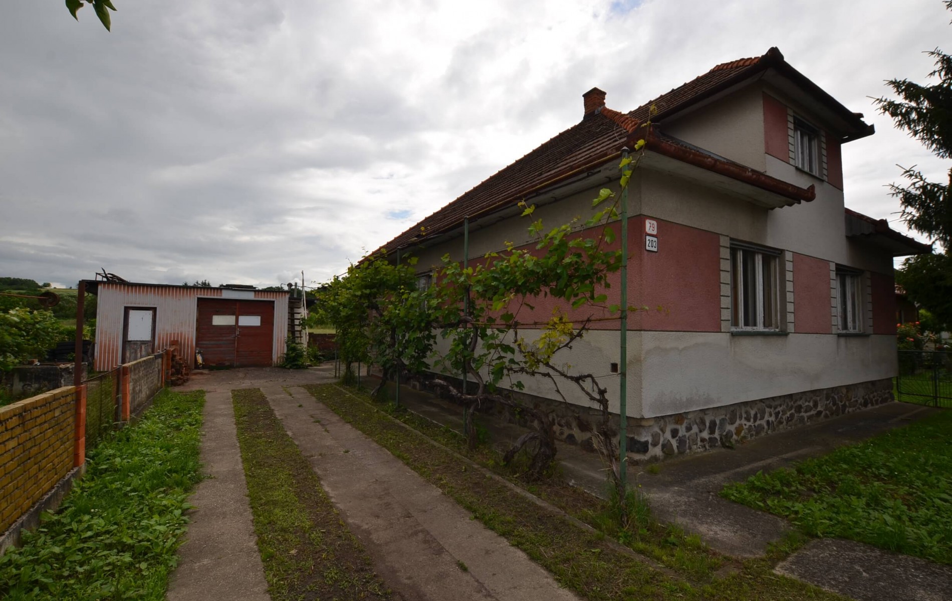 Na predaj rodinný dom v Žemberovciach