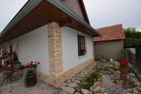 Na predaj pekne zrekonštruovaný vidiecky dom v obci Veľké Túrovce Rezervované - DSC_3739_9e1a07e58b36d9e4bdbb4451226aa7fd