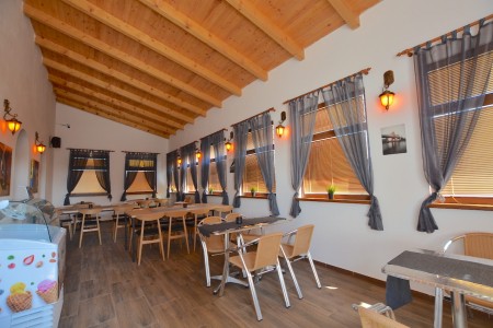 Podnikateľský objekt v Tekovských Lužanoch - DSC_5579_0eee124c909d26a18fe38eec78c512e6