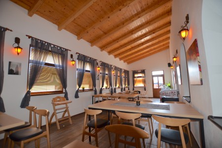 Podnikateľský objekt v Tekovských Lužanoch - DSC_5588_1af48d8af51324fe6864c95b3562ee4c