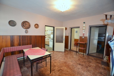 Na predaj rodinný dom v Leviciach  - DSC_5659_c7ff991c22762898fbc9d09feb639d7b