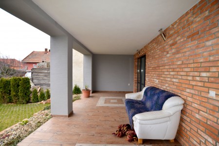 Na prenájom rodinný dom v centre mesta - DSC_6683_dfc2bc5112c8888942619d845782c7bb