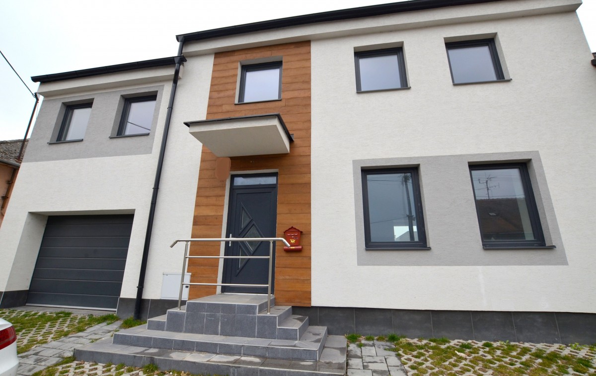 Na prenájom rodinný dom v centre mesta