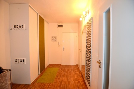 Na prenájom veľký 2 izbový byt na ulici M.R.Štefánika - DSC_6863_94cc7a1e958660895ef1f7975572a0f9