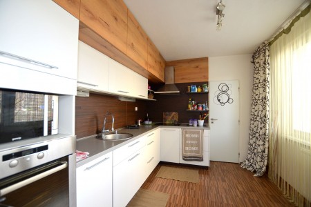 Na prenájom veľký 2 izbový byt na ulici M.R.Štefánika - DSC_6867_02697d79136bcd511536fa485979a1c5