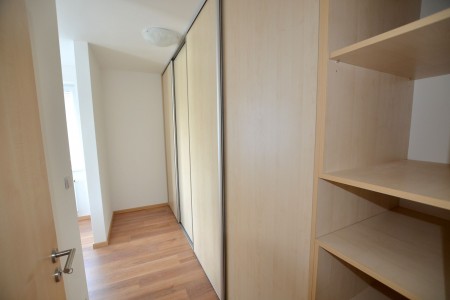 Na prenájom veľký 3 izbový byt v novostavbe na Vojenskej ulici - DSC_7260_1cec94b80cfa02bf5c39e463767aadb3