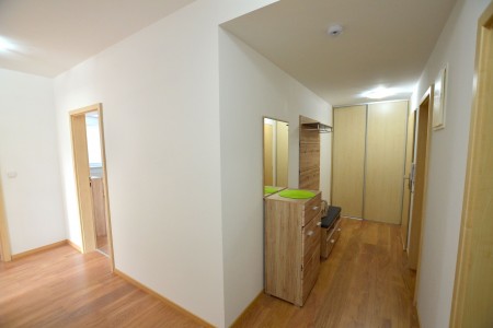 Na prenájom veľký 3 izbový byt v novostavbe na Vojenskej ulici - DSC_7270_997fbec013a2fcedc5f1abd0e134eaba