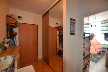 Dvojgarsónka (veľký 1 izbový byt) po kompletnej rekonštrukcii - DSC_7307_54bad22625cba578a7bdfbec8497775f