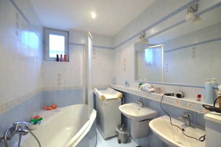 Na predaj rodinný dom v tichej časti mesta Levice - DSC_7545_eec4ef0a5cb796ff843cdb5c0b11c3ba