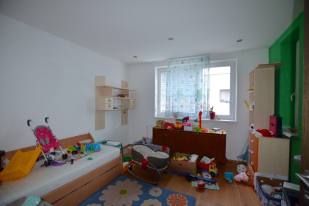 Na predaj rodinný dom v tichej časti mesta Levice - DSC_7548_aae3bc51511fa1cb84b1fc5bef607f2f