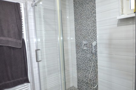 Na predaj rodinný dom v tichej časti mesta Levice - DSC_7565_f8ee5d68500639f59d9328b3bfa4a06a