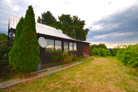 Viničný dom s krásnym pozemkom vo vyhľadávanej viničnej oblasti v Pukanci - DSC_8706_7e936ffc2411845511e6ac026abaeff1