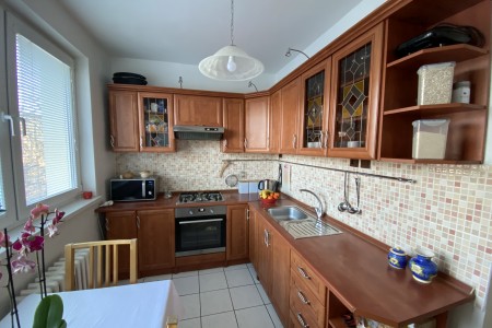 Na prenájom 2 izbový byt po rekonštruckii s balkónom - IMG-1011_27d73fa2b37baa254d0e8c39feed65a9