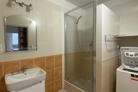 Na prenájom 2 izbový byt po kompletnej rekonštrukcii - IMG-5590_844328adb60002baa3e8d6e50d77a806