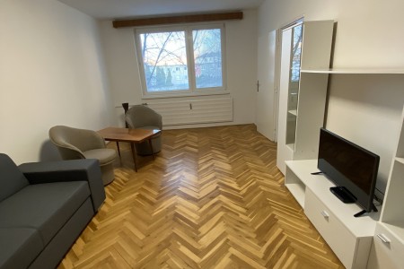 Na prenájom 2 izbový byt po kompletnej rekonštrukcii - IMG-5591_3a61856bdaa1d2db3b8db35e307f90e7