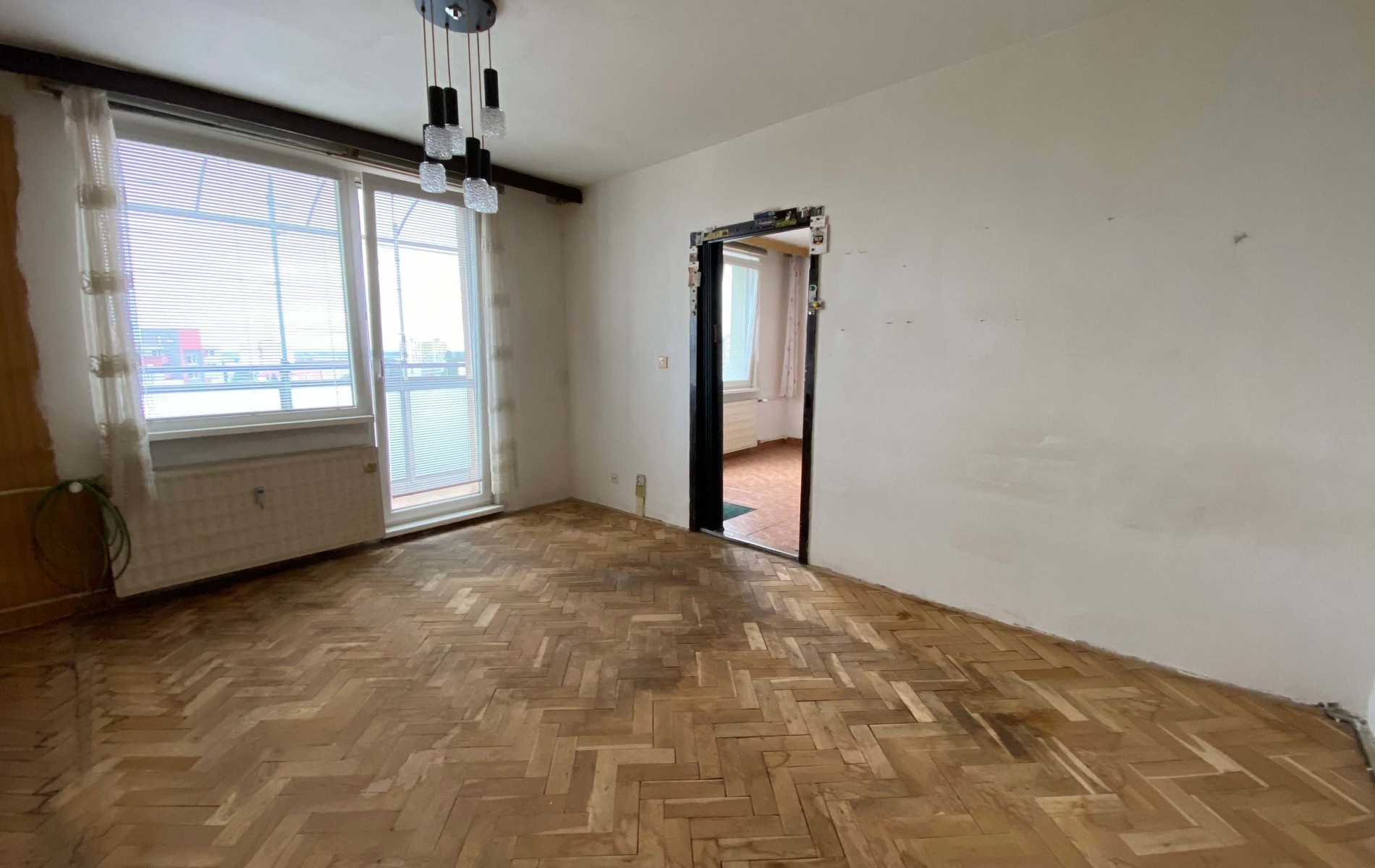 Na predaj 1 izbový byt v centre s balkónom