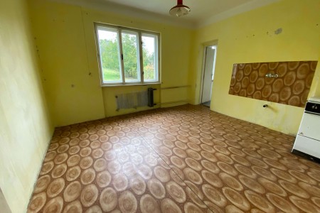 Exkluzívne - Rodinný dom s krásnym pozemkom v lukratívnej časti mesta - IMG_0162_1b0a956d8ebf238b1bad11c015094f81