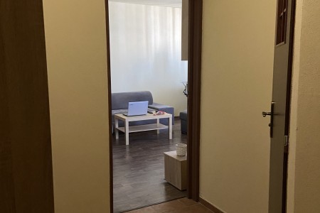 Pekný 1 izbový byt vhodný k okamžitému užívaniu - IMG_0351_9c9cb2fe2583eedba0b9ca079e95431d