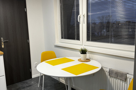 Na prenájom veľký zariadený 2 izbový byt - IMG_1561_79c59e3cf317432bba57e1c35b376cdd